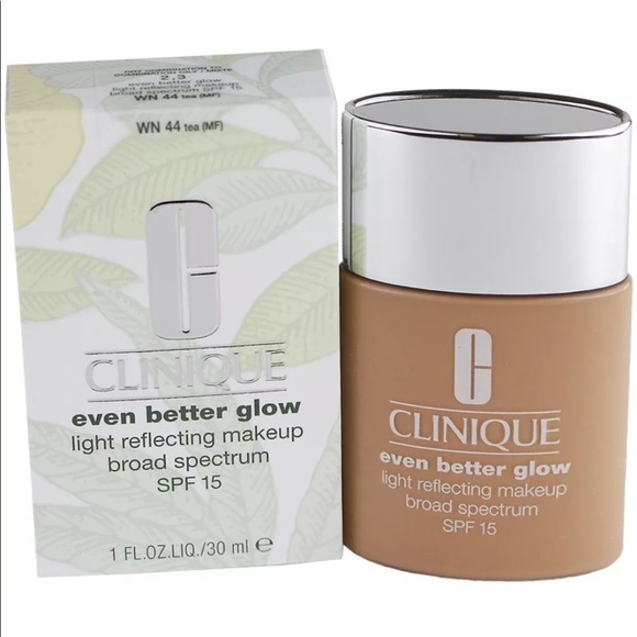 Clinique Even Better Glow Light Reflecting Makeup Spf 15 1 Oz